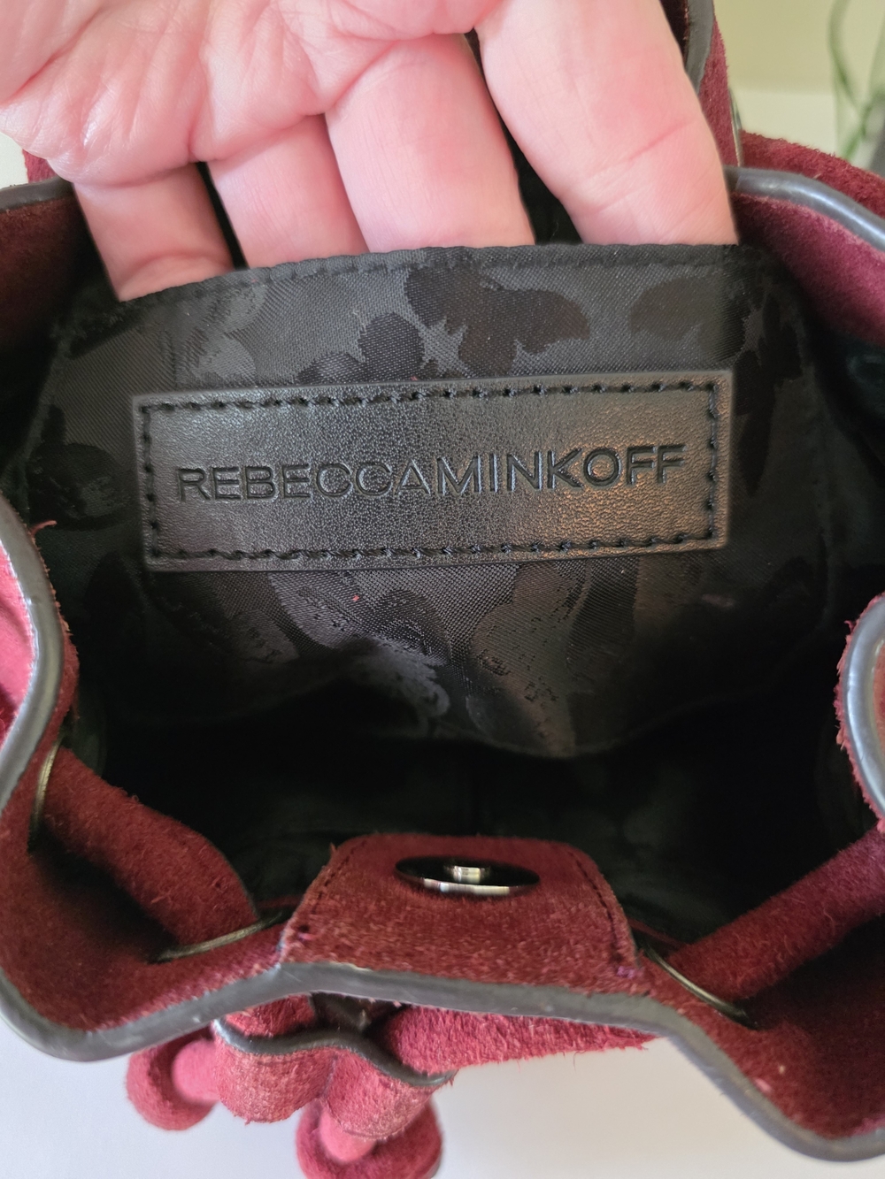 Rebecca Minkoff Fiona Mini Burgandy Suede Fringe Bucket Croasbody Bag - Picture 10 of 11